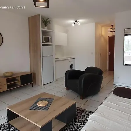 Location Studio Cabine Les Pieds Dans L'eau Apartment San-Nicolao